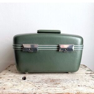 Vintage Green Hard Shell Train Case Makeup Vanity Travel Luggage Box